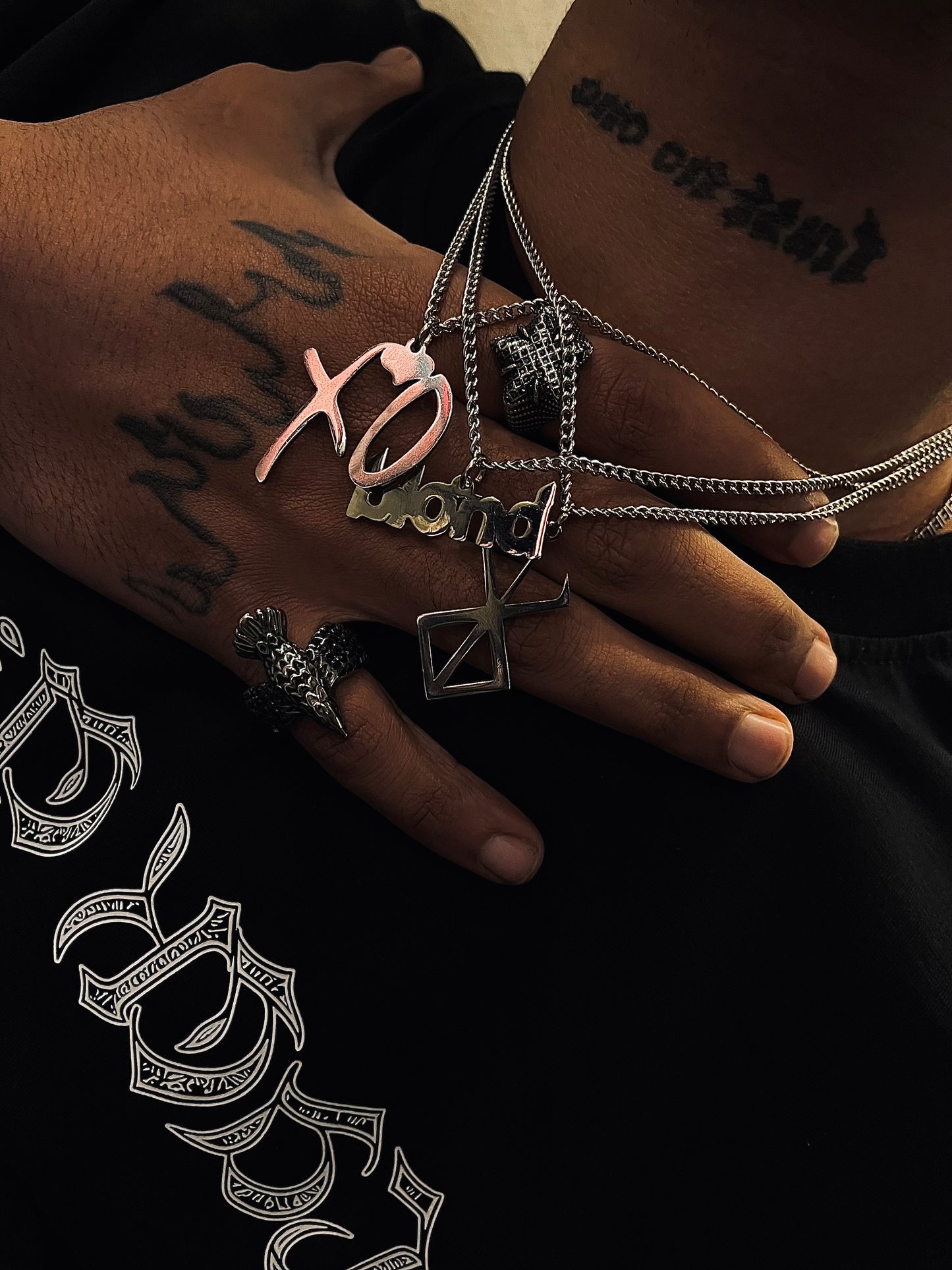 XO,blonde, berserk necklace