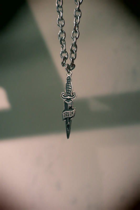 Trust necklace