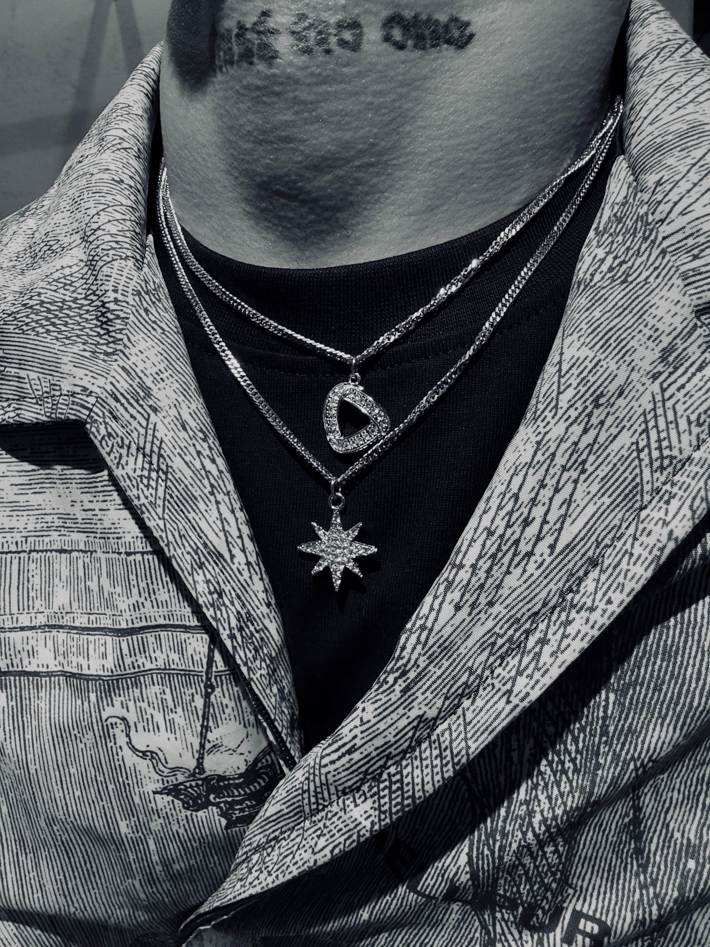 Triangle & star necklace