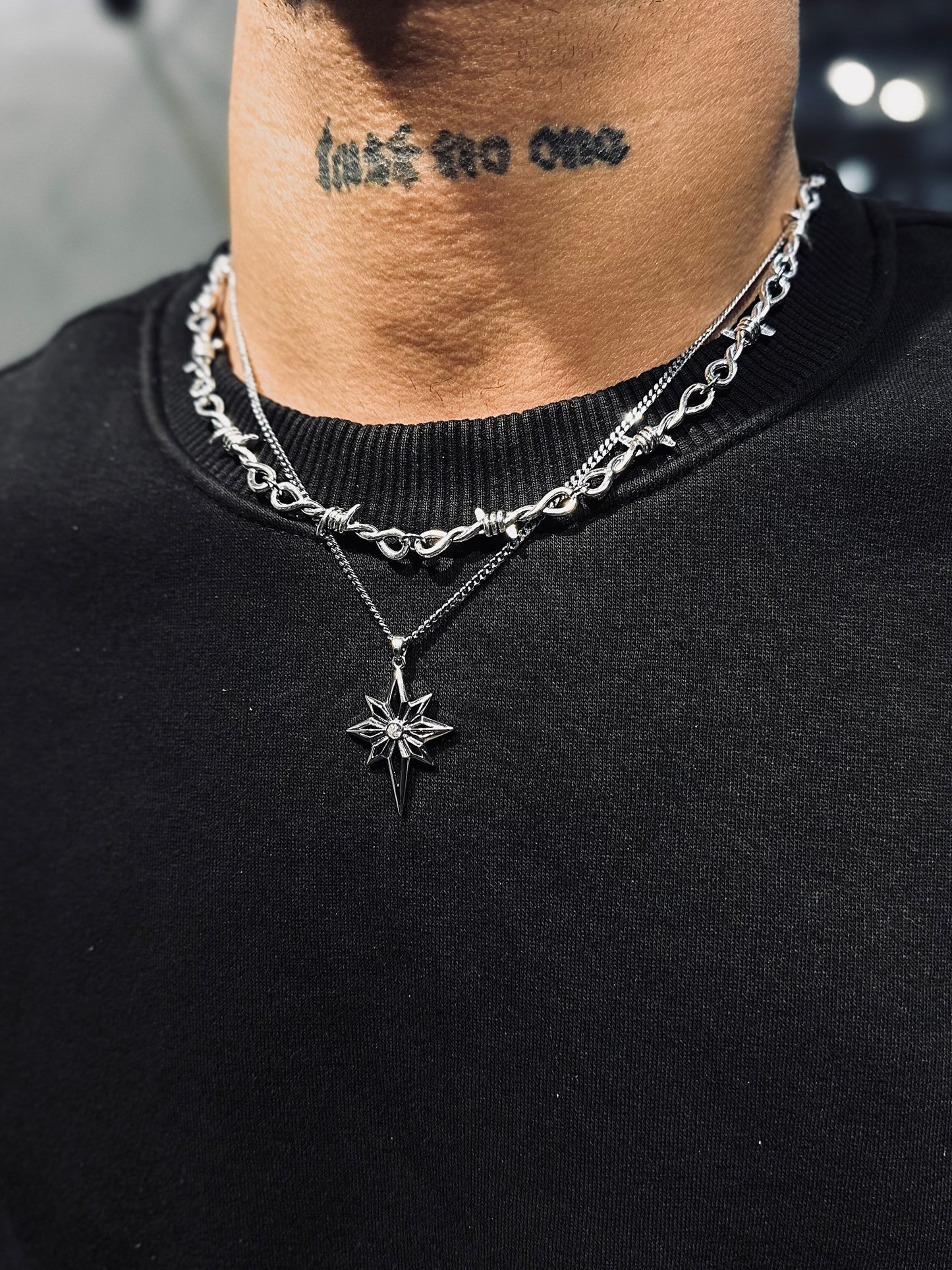 Barbed wire & star necklace