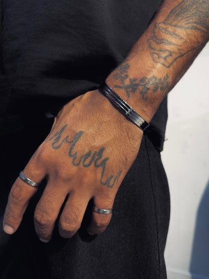 LINED BRACELET