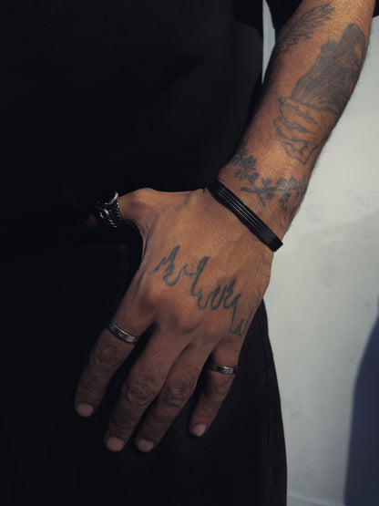 LINED BRACELET