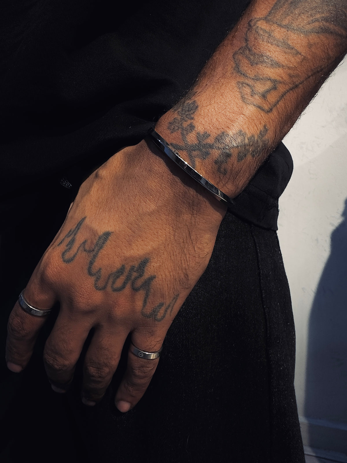 LOOPING BRACELET