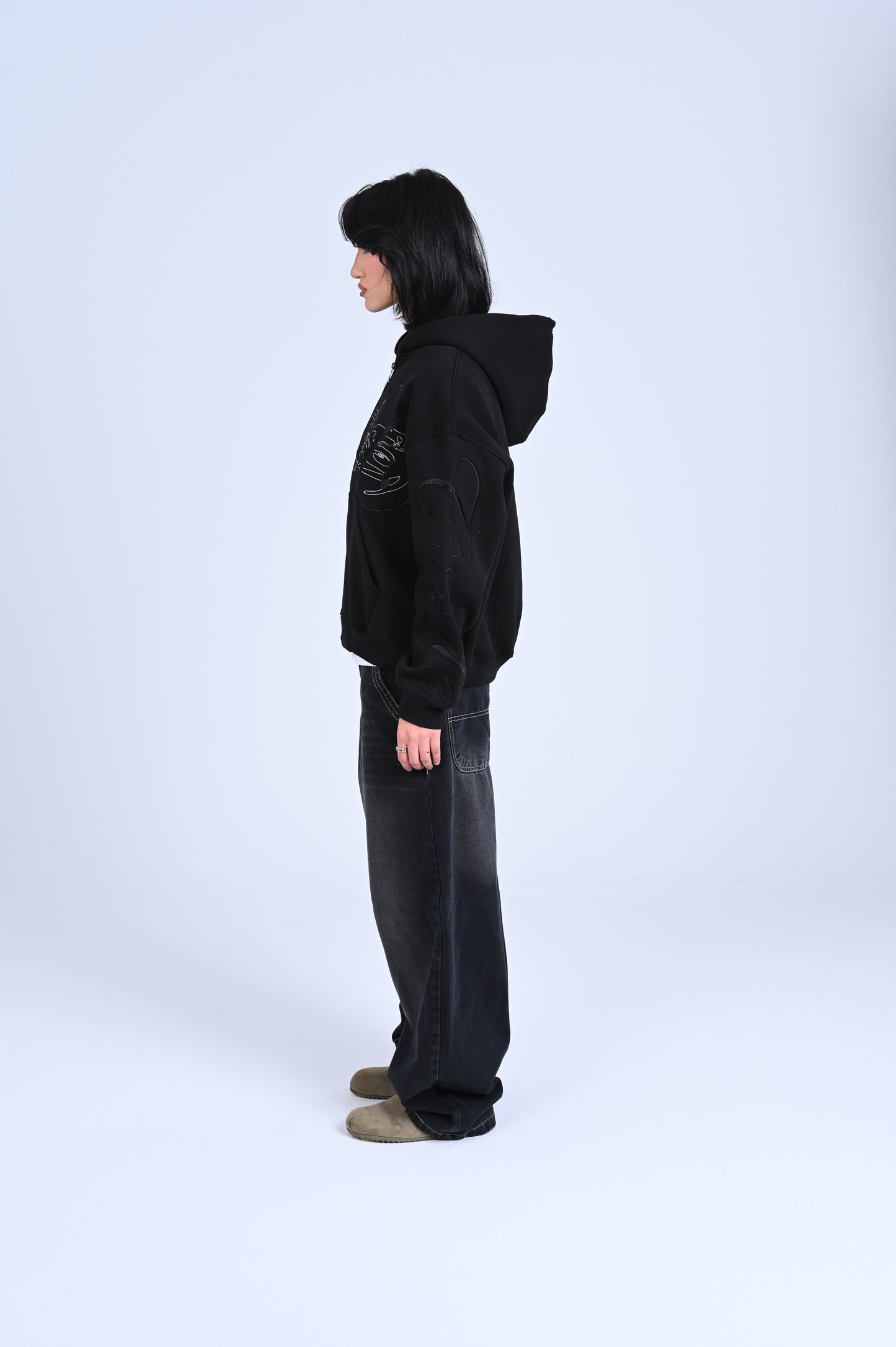 BLACK CIRCLE S25 EMBROIDERED  ZIP-IP JACKET