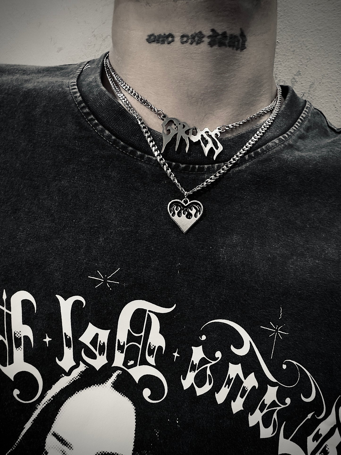 Flam heart & gross necklace set