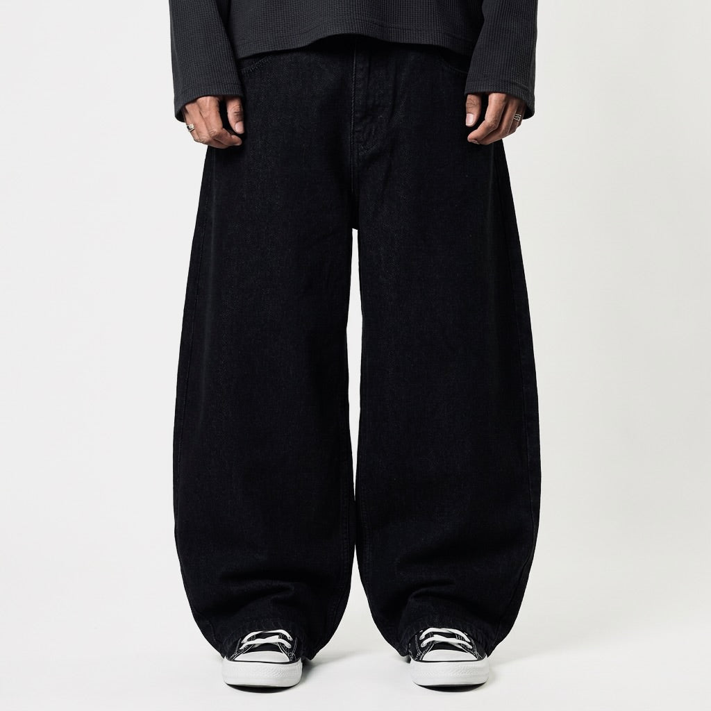 BLACK JEANS BALLOON FIT