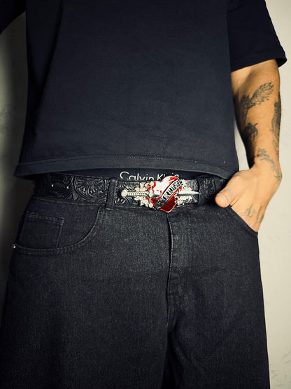 LOVE HURTS BELT